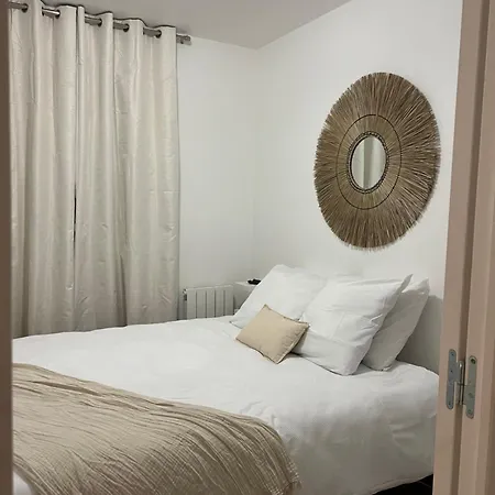 Apartament Comfortable And Elegant Parisian *